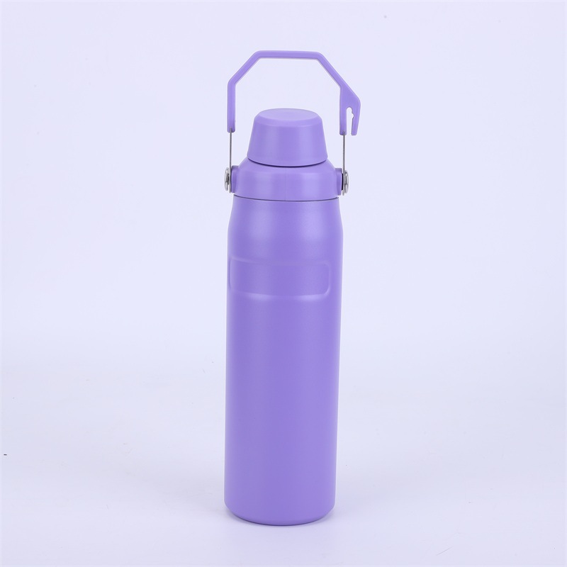 water bottle with leakproof closeable lid